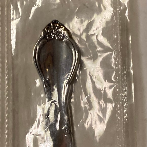 Vintage NEW Infant Spoon - Affection by Oneida Community Silverplate Flatware - Picture 13 of 14